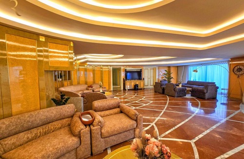 Al Danah Apartment | Presidential Penthouse: Vintage Italian Elegance