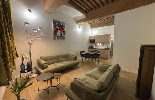 Terreaux - Bat d'argent Apartment | Presqu'ile Saint Nizier coeur de Lyon classé 4*