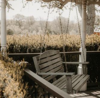 Gasport House | Press Vineyard Retreat