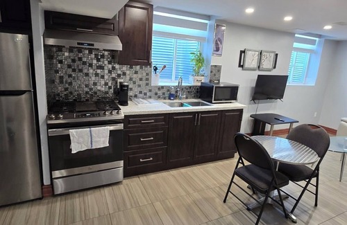 Ajax House | Prestige Accommodation - Self-contained 2Br Suite