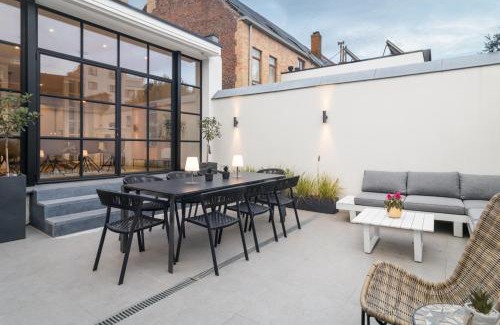 Ypres House | Prestige