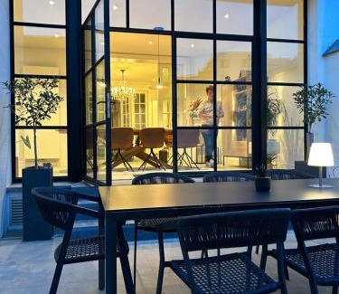 Ypres House | Prestige