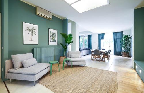 Magenta Apartment | PRESTIGE BOUTIQUE HOMES - Garden & Pool