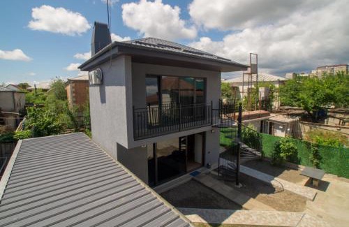 Kutaisi House | Prestige Guest House