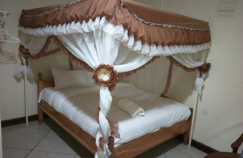 Nyeri Hotel | Prestige Hotel & Club Nyeri