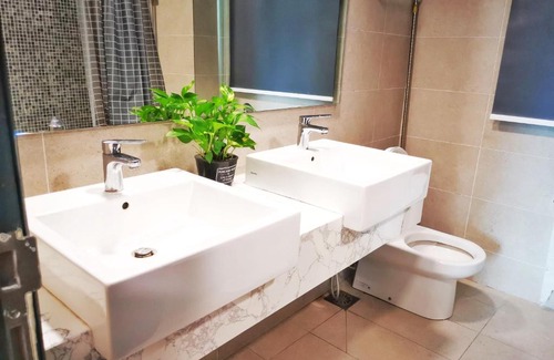 Mont Kiara Apartment | Prestige Ooak 163 Mall & Arcoris Mont Kiara-4Pax
