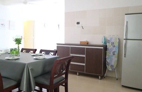 Bandar Kota Bharu House | Prestige Pelangi 7 (C1909) | 4 BR for 8 Pax