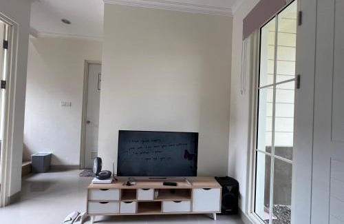 Bogor Selatan House | Prestige Villa Rancamaya Bogor