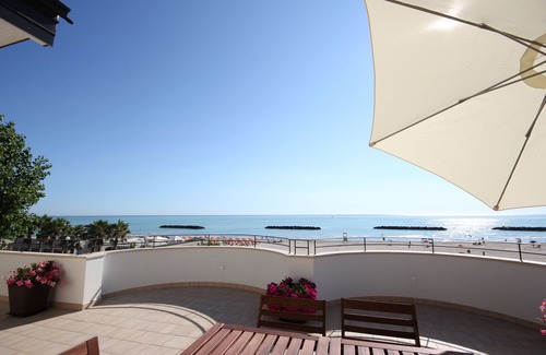 Porto San Giorgio Apartment | Prestigious penthouse apartment overlooking the sea
