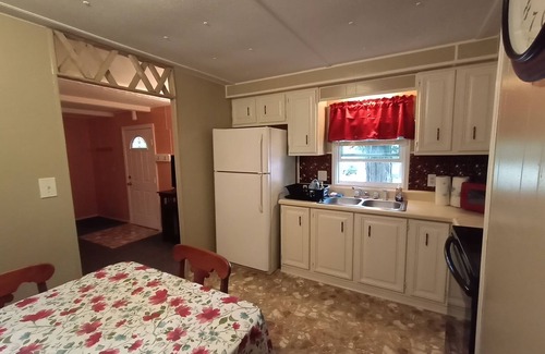 Preston House | Preston get-away with covered porches