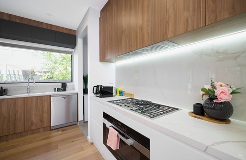 Preston House | Preston Northcote Mod Lux Townhouse 5 bed 5 bath