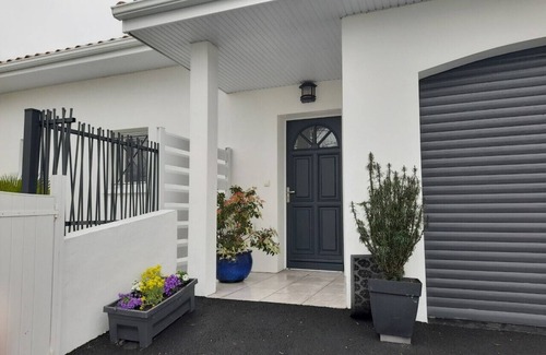 Mouguerre House | Pretty bungalow 5 km from Bayonne and 25 minutes from the beaches