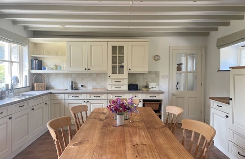 St. Ewe Cottage | Pretty Converted Stable Block. Village Centre, close to Lost Gardens of Heligan