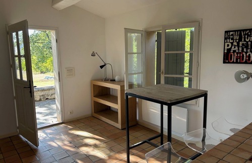 Trets House | PRETTY COUNTRY COTTAGE IN MAGNIFICENT OLIVE GROVE