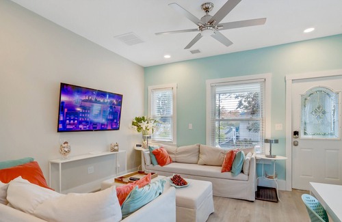 Bergenfield House | Pretty, efficient & well-appointed private home - Spacious deck for entertaining