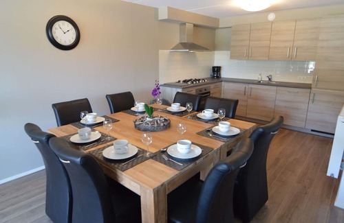 Haaksbergen Apartment | Pretty Farmhouse in Haaksbergen near Forest
