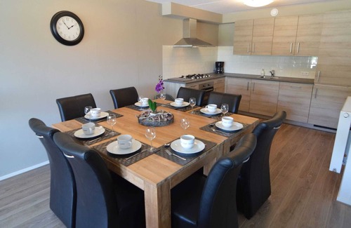Haaksbergen Apartment | Pretty Farmhouse in Haaksbergen near Forest