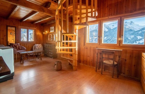 Les Posses-sur-Bex Ski Chalet | Pretty little mazot located in the village of Gryon, close to the train station.