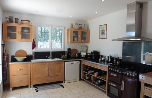 Villes-sur-Auzon House | Pretty, spacious holiday home with private pool