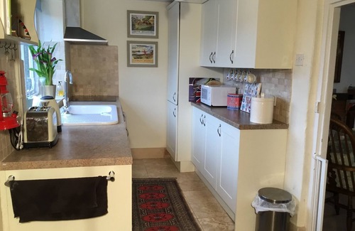 Langham Cottage | Pretty traditional brick and flint dog friendly country cottage 2 miles Blakeney