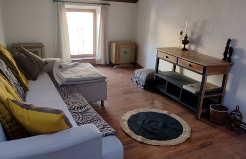 La Motte-Chalancon House | Pretty village house in Drôme Provencale (4/6 people)