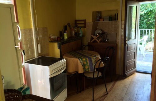 Bisinchi House | pretty village house between sea and mountains in a peaceful and freshness