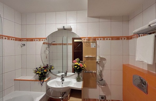 Plzen 2-Slovany Hotel | PRIMAVERA Hotel & Congress centre