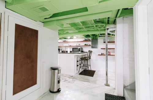 Northeast Kansas City Apartment | Prime location, Comfy, Guest Suite, Spacious