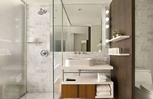 Tribeca House | Prime Location in New York City, Pets Allowed, Short Drive to LaGuardia Airport!