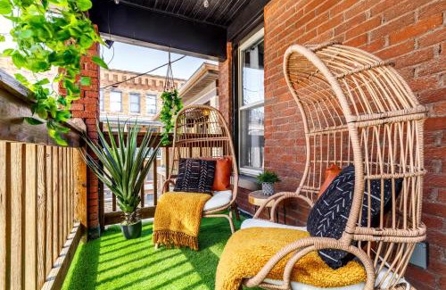 Short North House | Prime Location Top Rated Clean Parking Free!