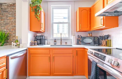 Short North House | Prime Location Top Rated Clean Parking Free!