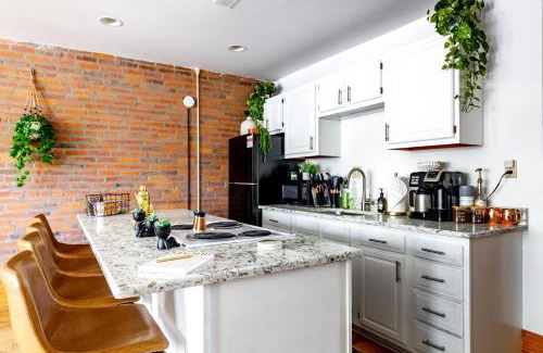 Italian Village Apartment | Prime Location Top Rated Clean Parking Free!