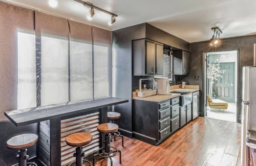 St. George House | Prime Location, Ultra-Modern, Fire Pits, Bikes, Pets
