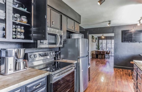 St. George House | Prime Location, Ultra-Modern, Fire Pits, Bikes, Pets