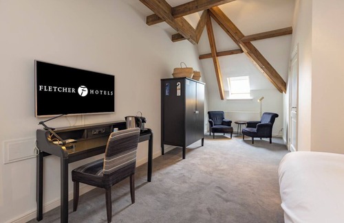 Baarlo Hotel | Prime Location with Nature Access! Free Parking, Dining! Near Stuw Belfeld