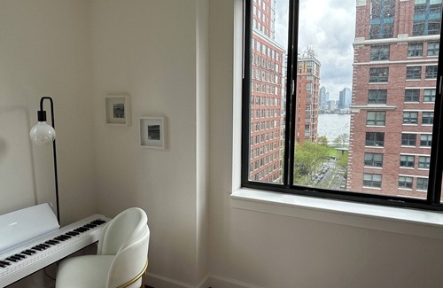 Manhattan Apartment | Prime North Battery Park - Luxury 3 bedroom summer rental - July, Aug