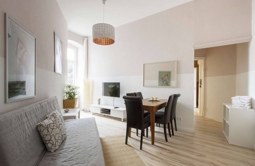 Wedding Apartment | primeflats - Apartment Genter 1 Berlin-Wedding