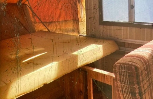 Duluth House | Primitive 2-bedroom 2 double bed popup quiet country setting on the cities edge