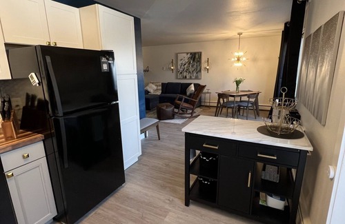 University Park Condo | Primo CSU/Old Town Remodel! First floor secure building, no stairs. Ammenities!