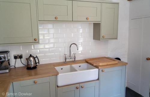 Angarrack House | Primrose Cottage