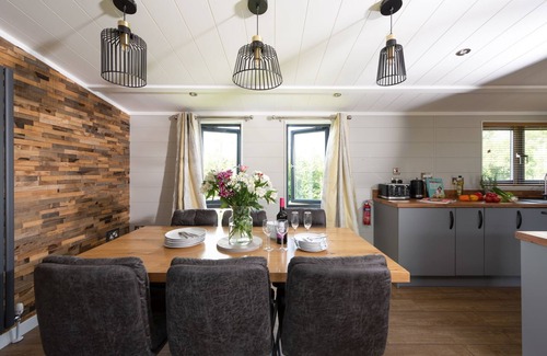 Lifton House | Primrose Lodge, 25 Roadford Lake Lodges
