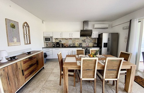 Orient Bay Condo | Princess Coco, sea view and direct access to Orient Bay beach