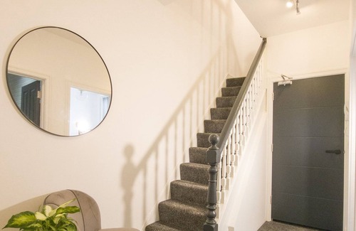 Riverside Apartment | Principality Suites (4 beds)