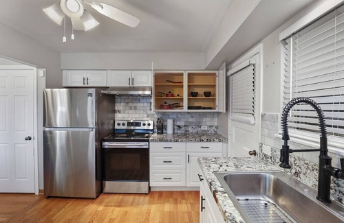 Arlington Heights House | Pristine - 3 Beds, 1.5 Ba!