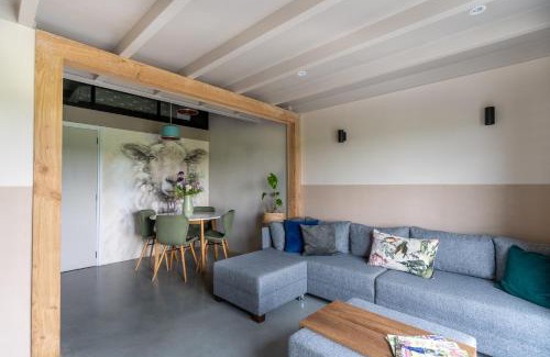 Jubbega House | PRIVÉ IN EEN BOSRIJKE OMGEVING Welkom bij gastenverblijf het ontsnapte schaap in Jubbega