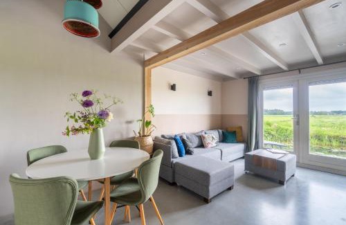 Jubbega House | PRIVÉ IN EEN BOSRIJKE OMGEVING Welkom bij gastenverblijf het ontsnapte schaap in Jubbega