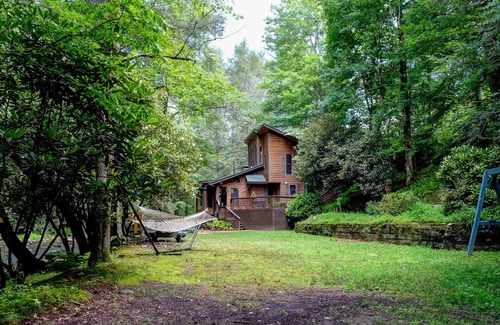 Hayesville House | Privacy Directly On Fires Creek. Borders National Forest And Bear Refuge!