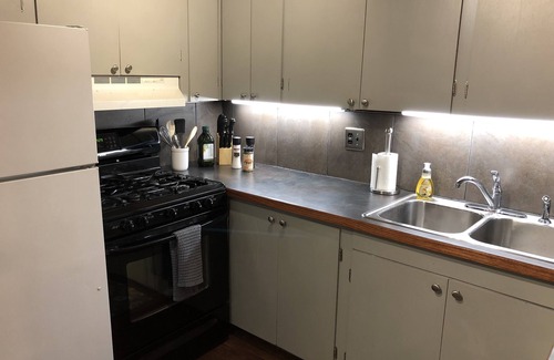 Stillwater Condo | Private 1 bed, 1 bath condo located in downtown Stillwater. Wifi, desk, kitchen.