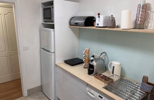 Maroubra Apartment | Private 1 bedroom apartment near beach and shops