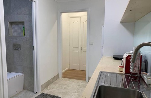Maroubra Apartment | Private 1 bedroom apartment near beach and shops